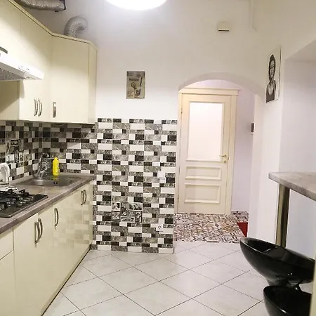 Apartment Monro - Heart Of Lviv *