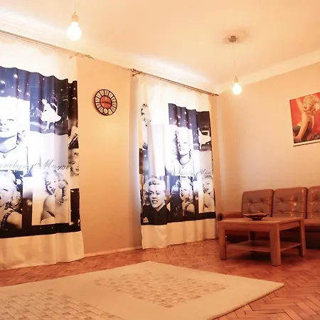 Monro - Heart Of Appartement Lviv