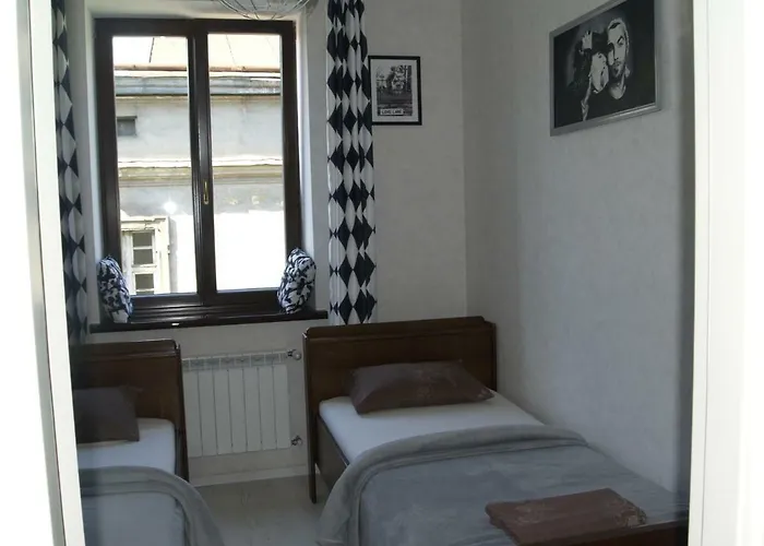 Monro - Heart Of Lviv