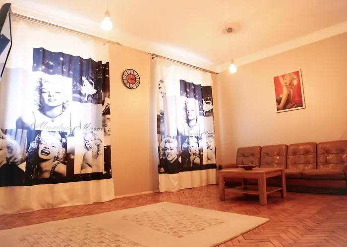 Monro - Heart Of Appartement Lviv